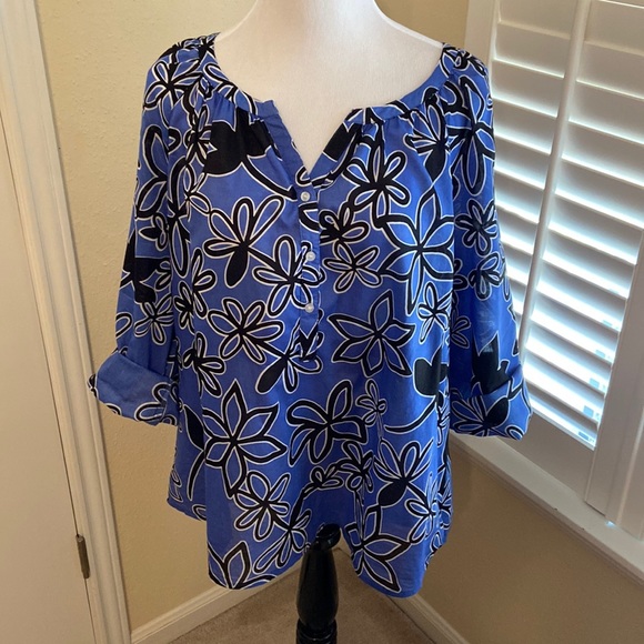 Sassy cotton top in beautiful blue with black & white floral designs. - Picture 1 of 7